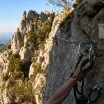 Via ferrata du claps : baudrier et longe sur câble